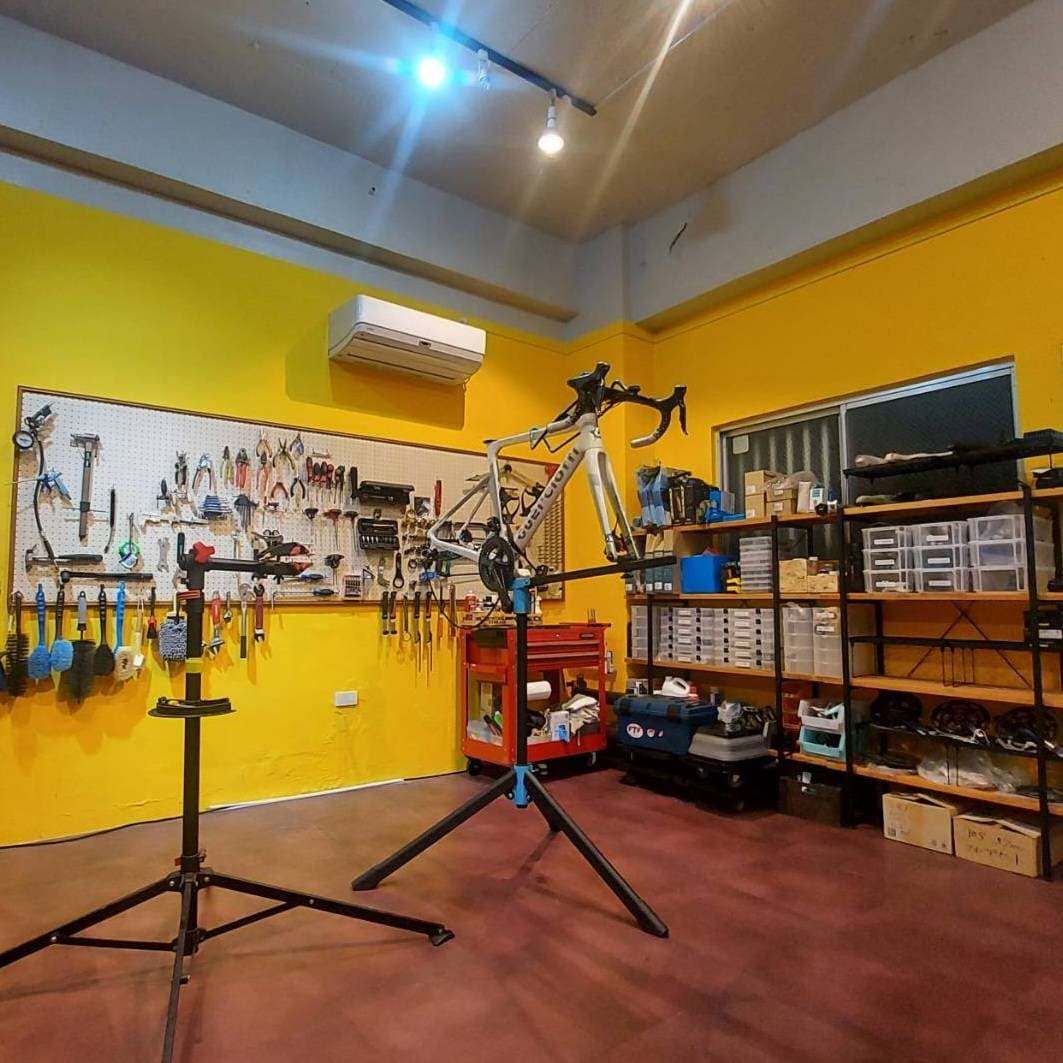 Images of bicycle repair